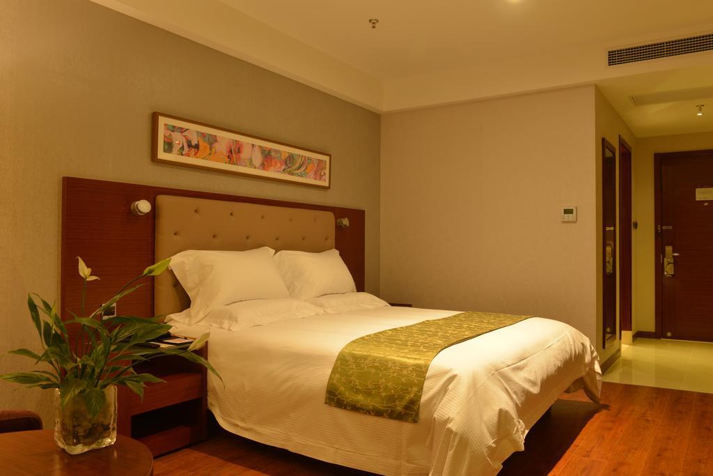 Yitel Ningbo Old Bund Hotel Room photo