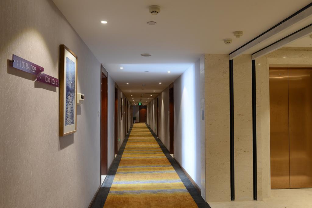 Yitel Ningbo Old Bund Hotel Exterior photo